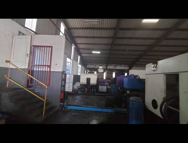 2,278M² WAREHOUSE TO LET IN GLEN ANIL
